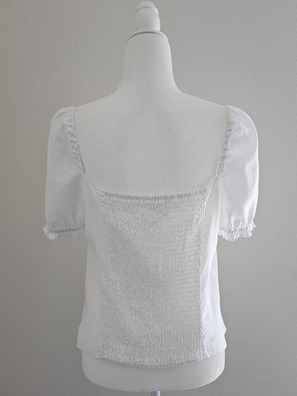 H&M White Linen Blend Smocked Peasant Top - Size L - Picture 4 of 12